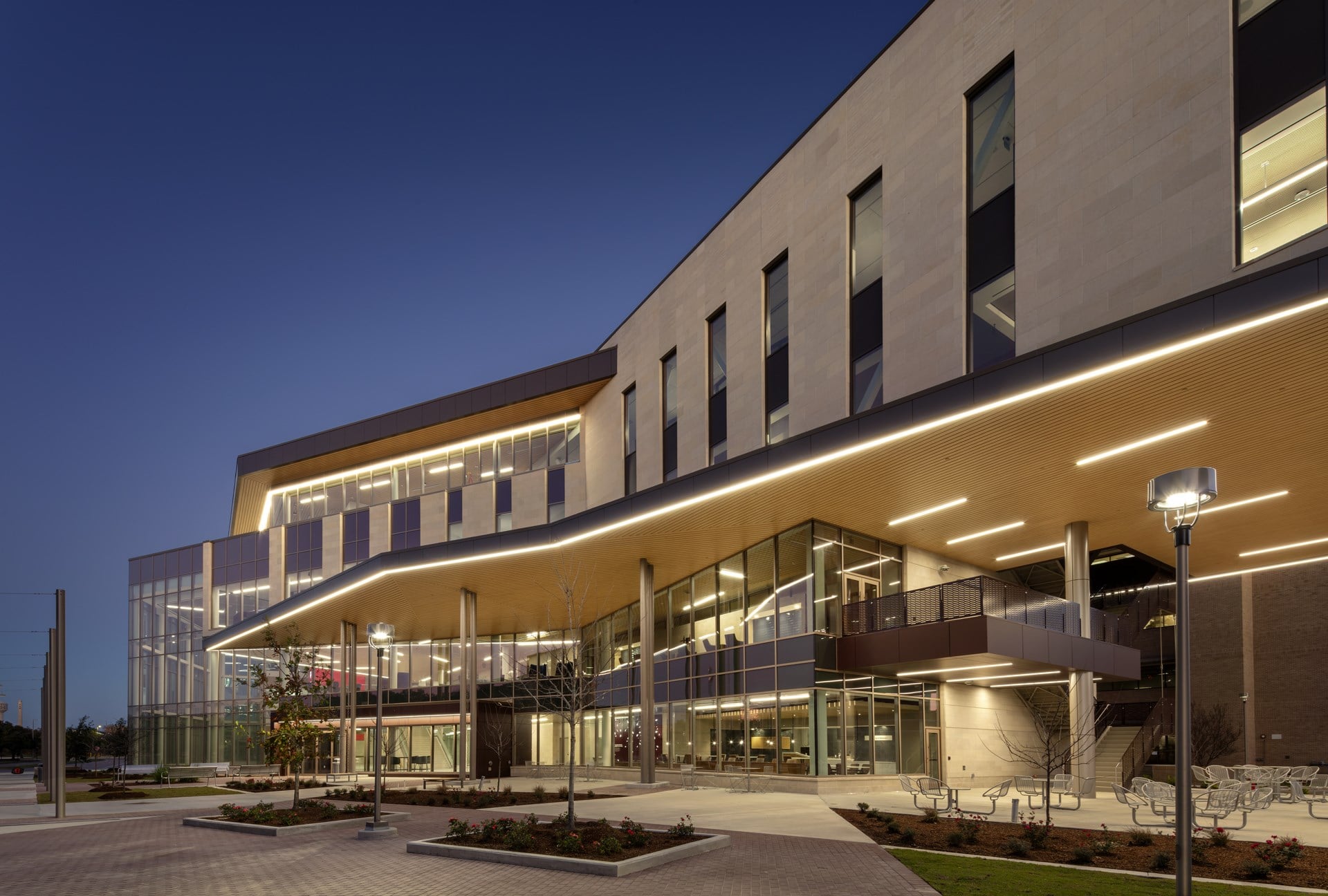 wayne-roberts-85-building-at-texas-a&m-2.jpg