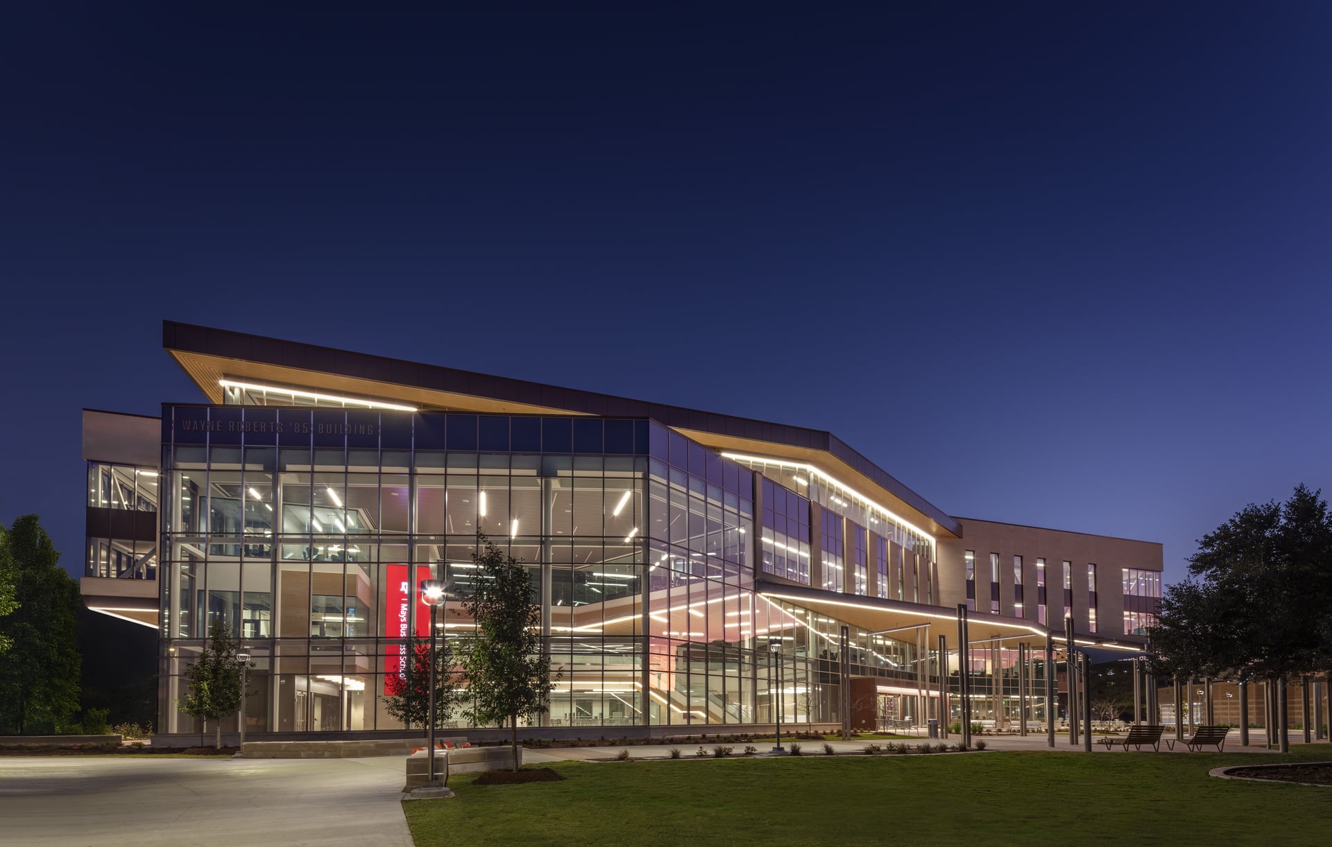 wayne-roberts-85-building-at-texas-a&m-6.jpg